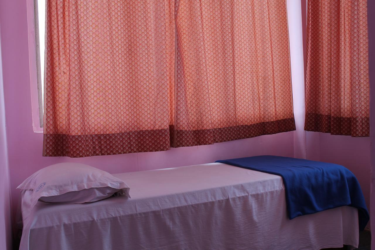 פורי Hotel Arya Palace מראה חיצוני תמונה