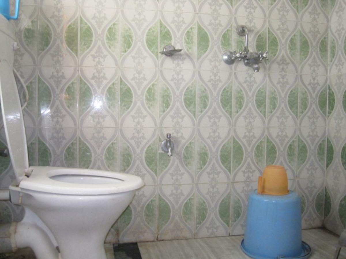 פורי Hotel Arya Palace מראה חיצוני תמונה
